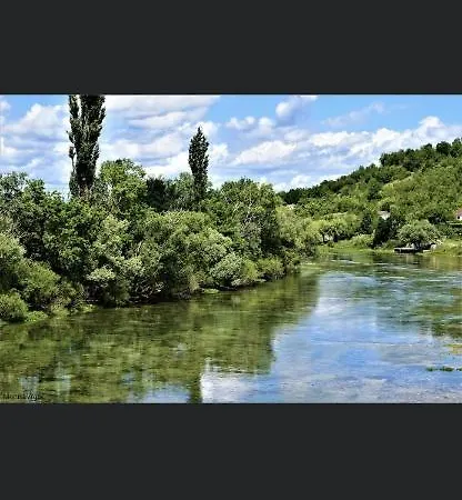 Luxury Knezovic Apartment Sinj